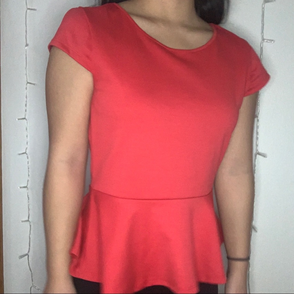 Red Top - Picture 3 of 6